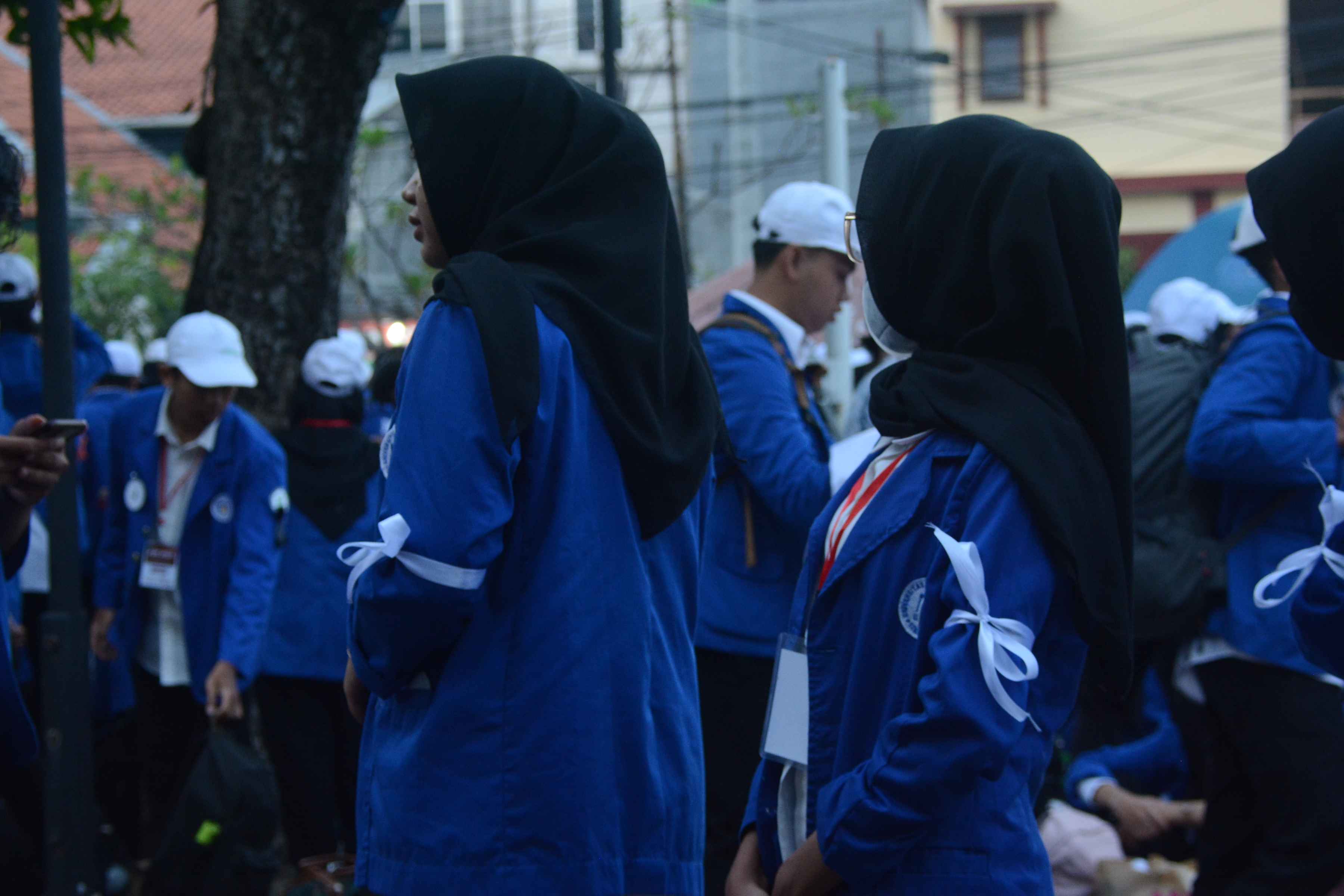 Persiapan Barang ke Truk